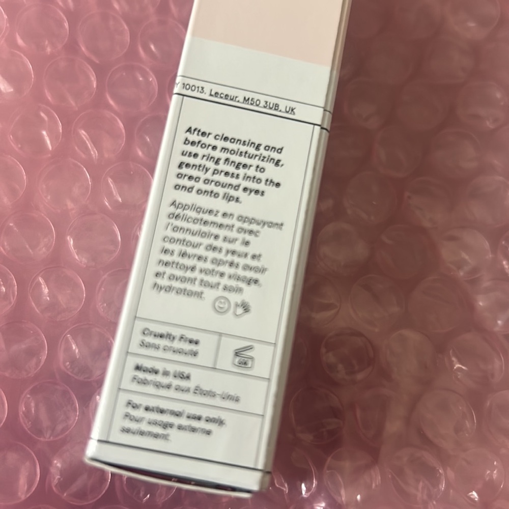 NIB 4 GLOSSIER BUBBLE WRAP- RESERVED - Picture 2 of 4